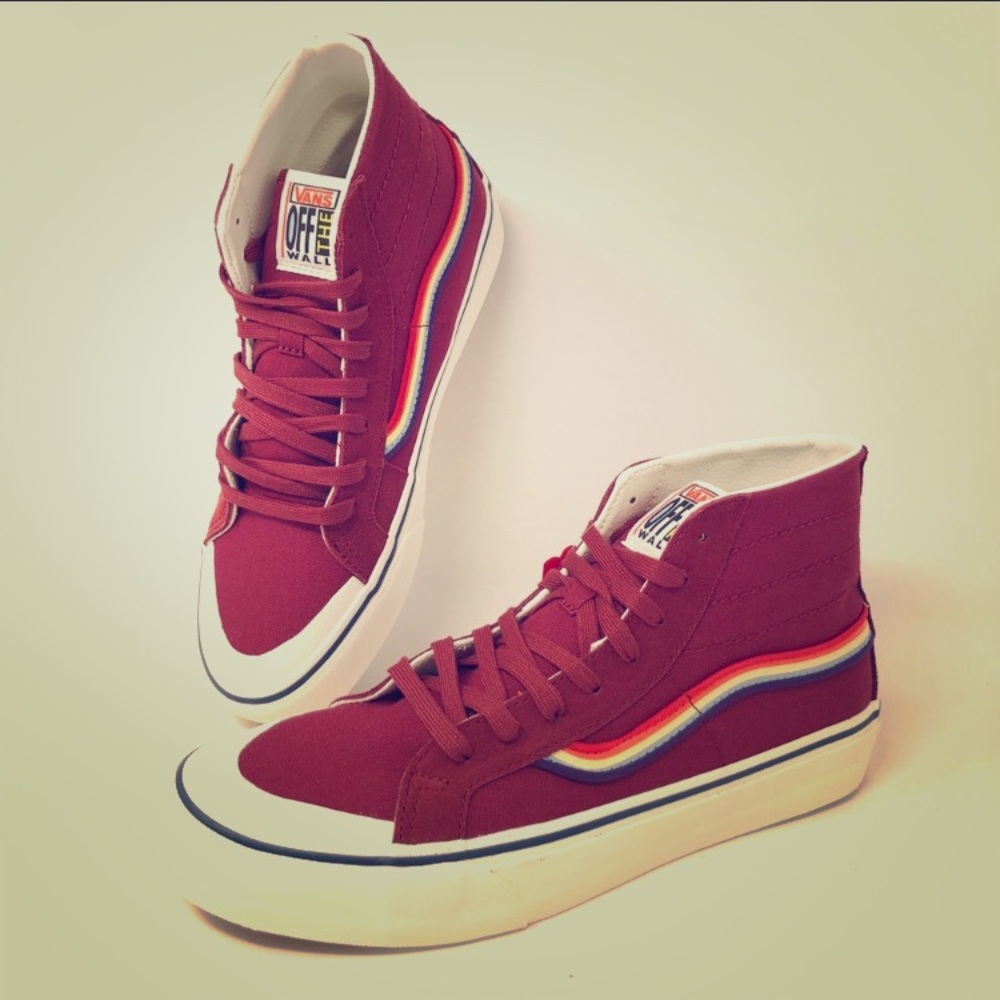 Vans Maroon w Rainbow Stripe